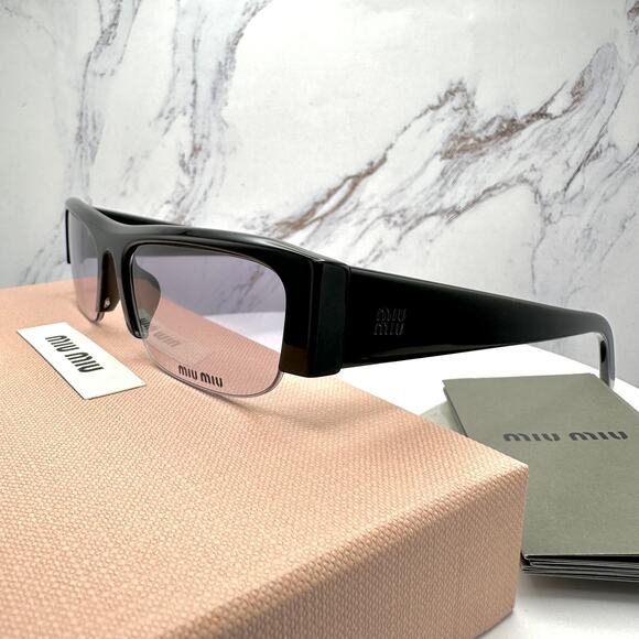 New MIU MIU Vedette Sunglasses Seen on Kylie Jenner MU B07S 16K04O Black Italy - Picture 6 of 16